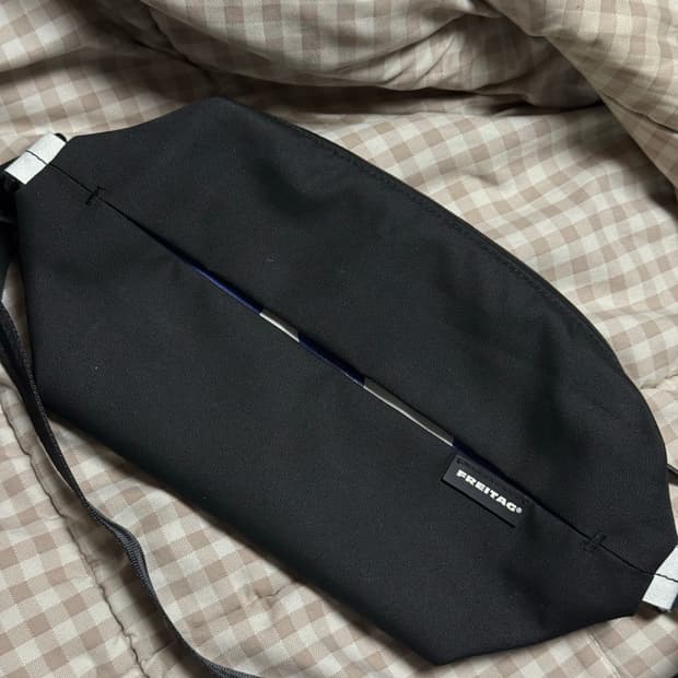 프라이탁 힙색 PHELPS