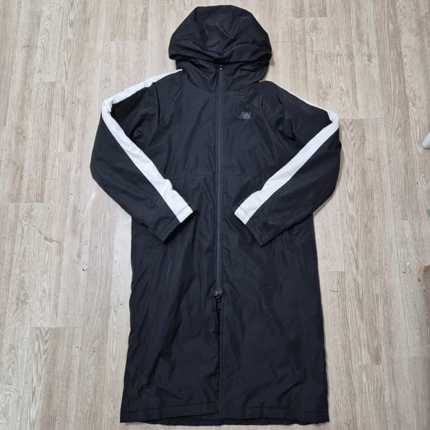 뉴발란스 사이드라인 다운 후드 롱패딩 점퍼