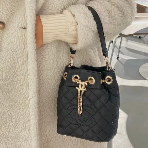 샤넬 뷰티 복조리백