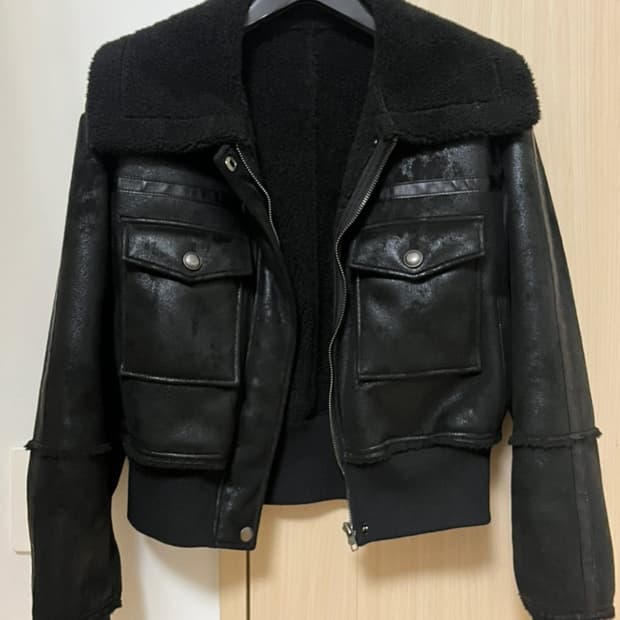 페일제이드 무스탕