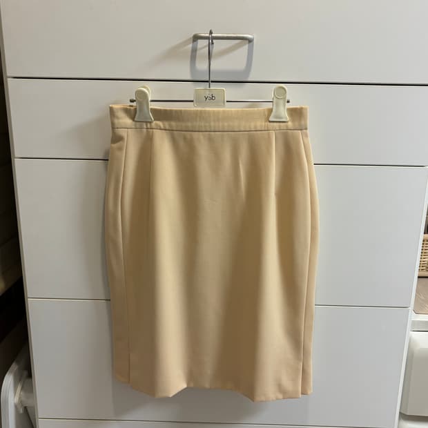 에스까다(escada) 버터 베이지 울 스커트