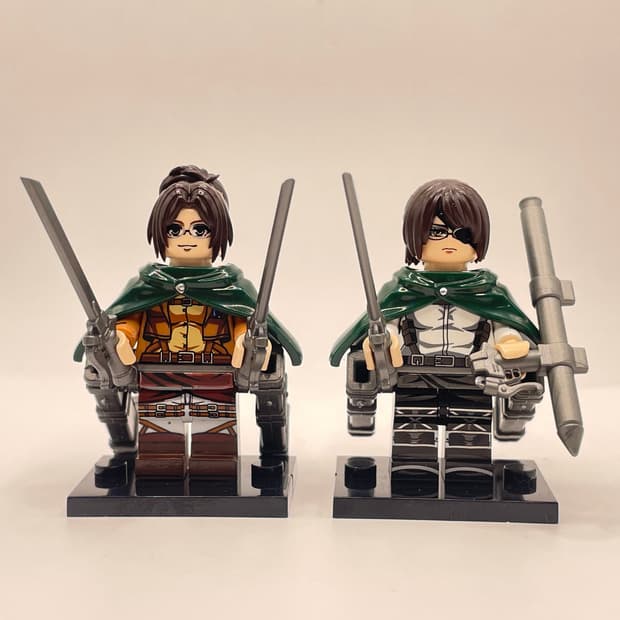 진격의 거인 피규어 2종