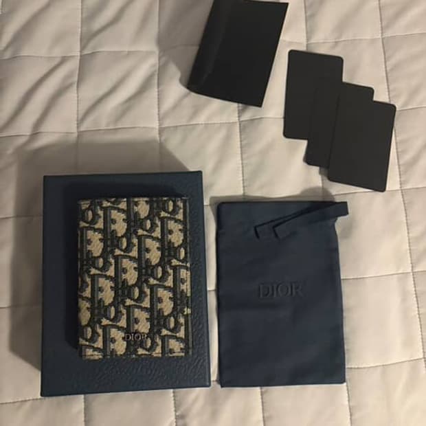 (정품) 디올 오블리크 지갑 판매합니다