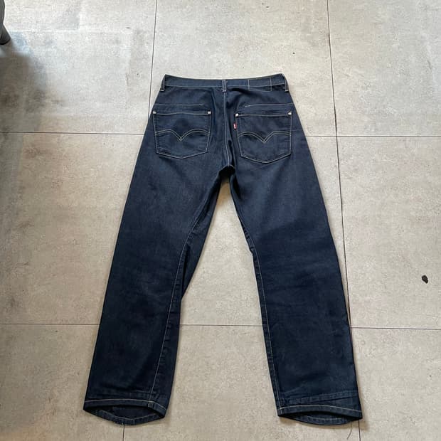 리바이스 엔지니어드 팬츠