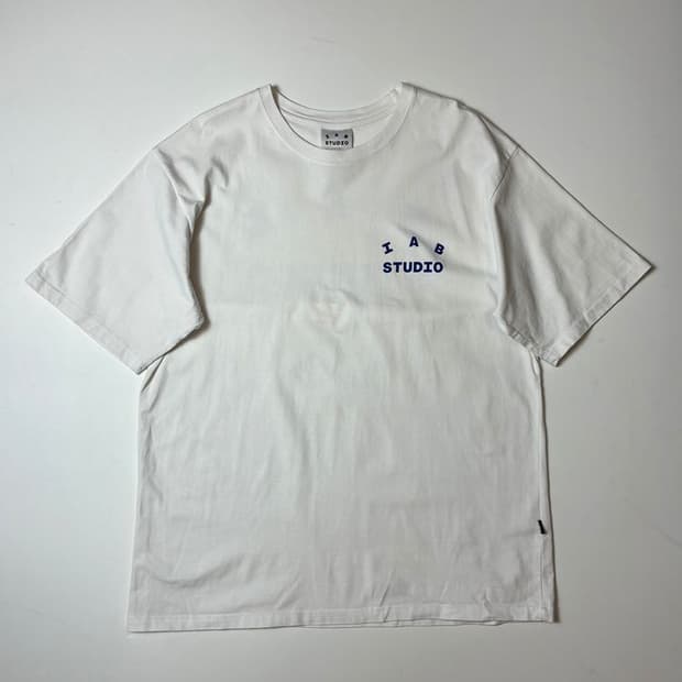 아이앱스튜디오 빅로고 오버핏 반팔 티셔츠 PN8575