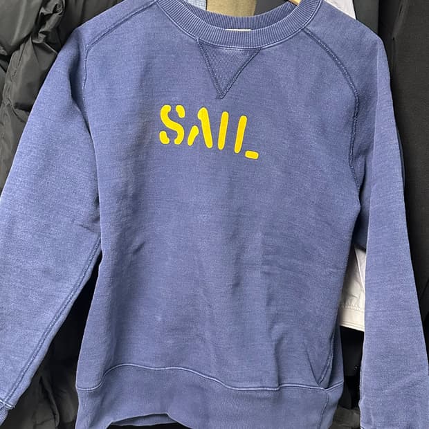 니들워크 세일 SAIL 프린팅 맨투맨 네이비 40