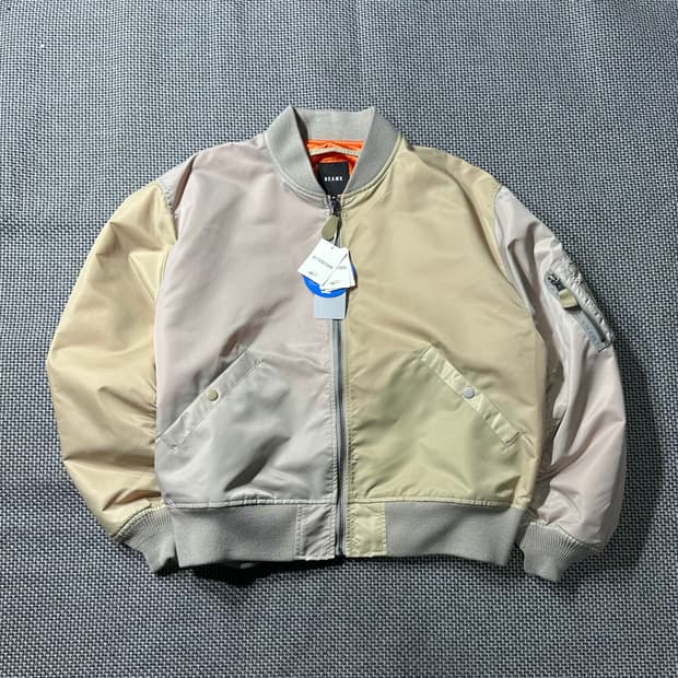 BEAMS 빔즈 항공점퍼 (M)