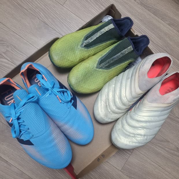 축구화 일괄 아디다스, 뉴발란스