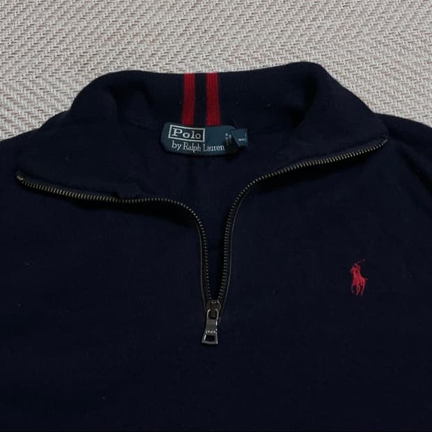 폴로 반집업 니트