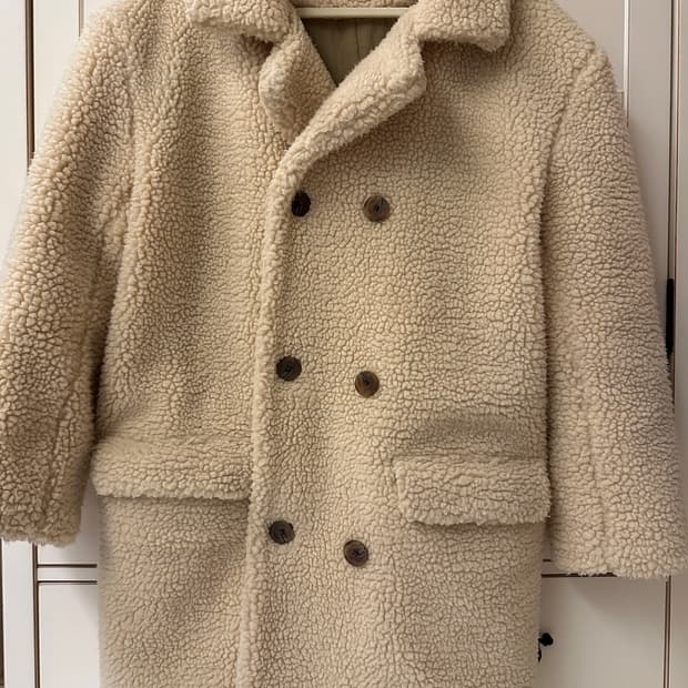 YSTRDY’s TMRRW 예스터데이즈 투모로우 퍼 코트