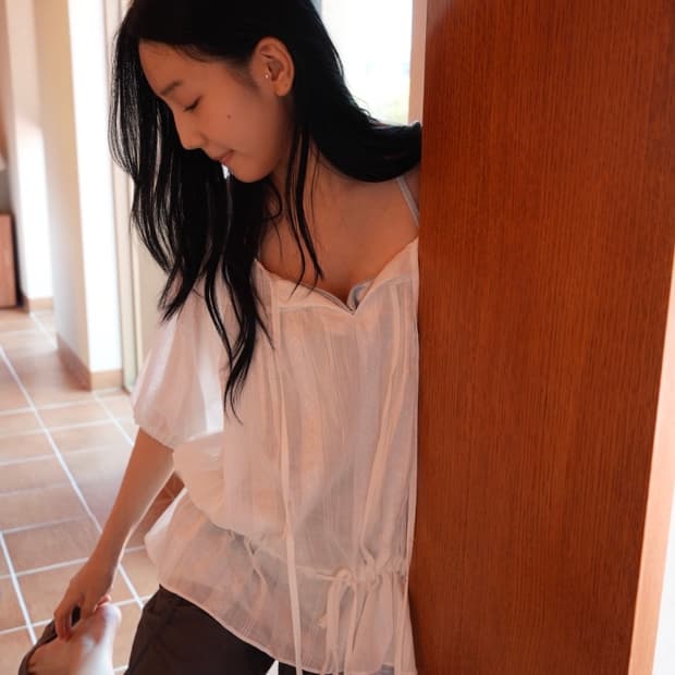 인앤양인하모니 Siesta Blouse 시에스타 블라우스 화이트