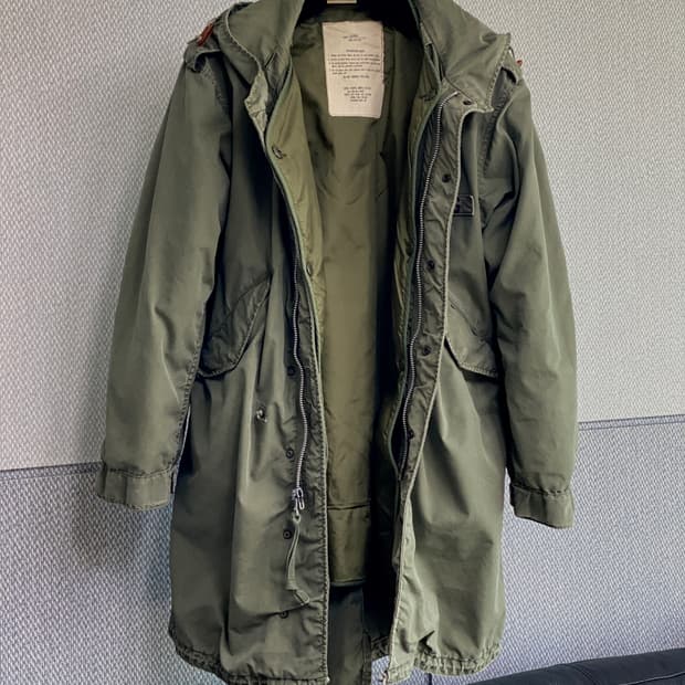  희소성의 가치, 오리지널 미군 M-1951 피쉬테일 야상 X-SMALL