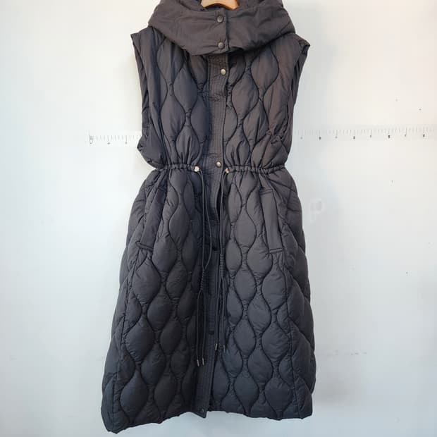 탱커스 누빔 후드 롱 조끼 블랙 패딩