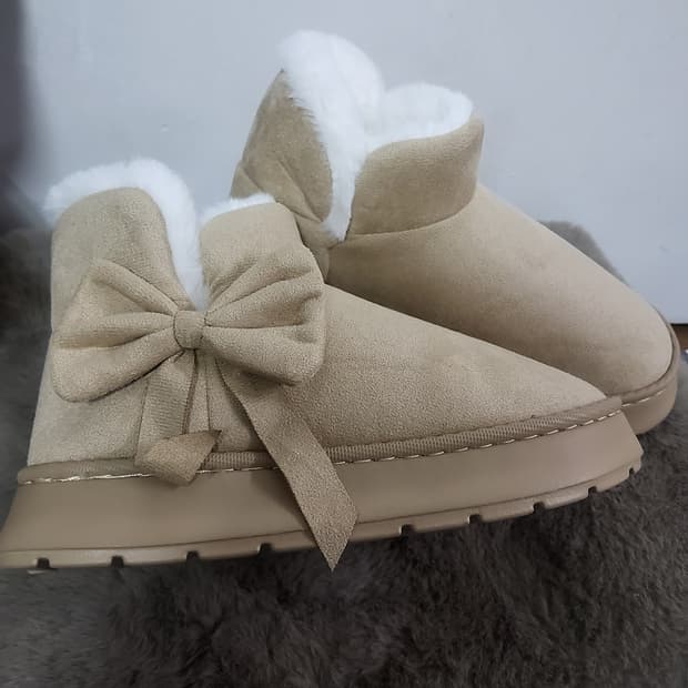 새상품 털 부츠 퍼 어그 스타일 부츠 너무 귀욤  235 240