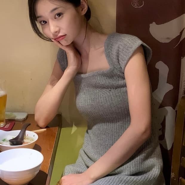 윤슬샵 lei knit ops brown 1사이즈 (새상품)