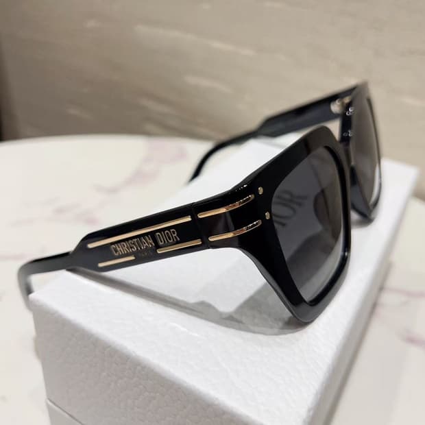 디올 명품 선글라스 여름 필수템! 상태 최상