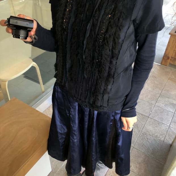 꼼데가르송 새틴 스커트
