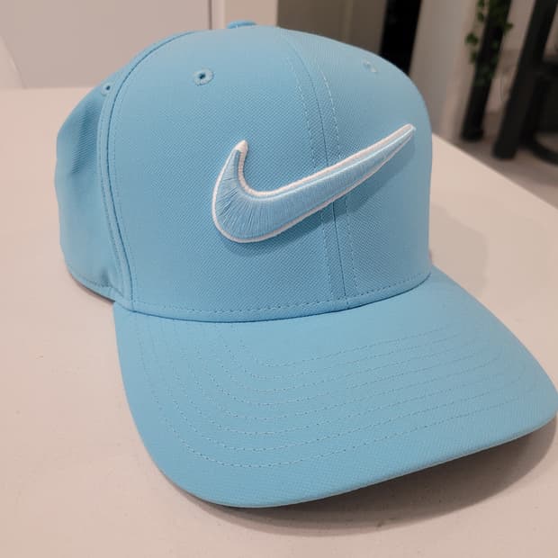 필드의 청량함, 나이키 드라이 핏 레거시91 '아쿠아 블루' 🧢