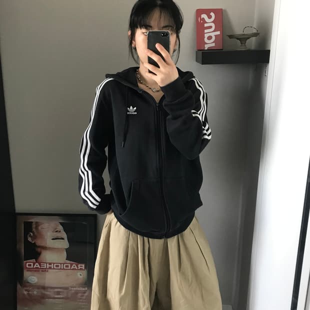 아디다스 트레포일 로고 사이드라인 블랙 후드집업