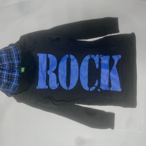 Rock tee