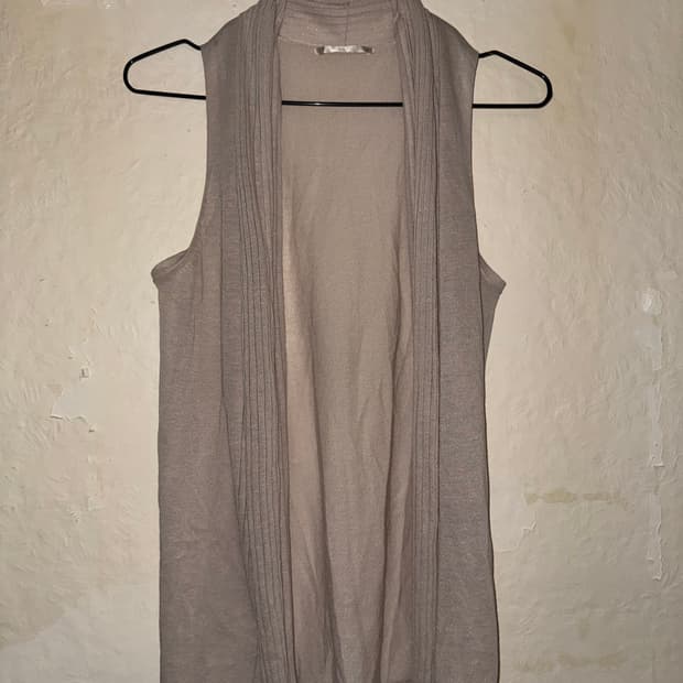 Uniqlo Y2K Vintage sleeveless cardigan
