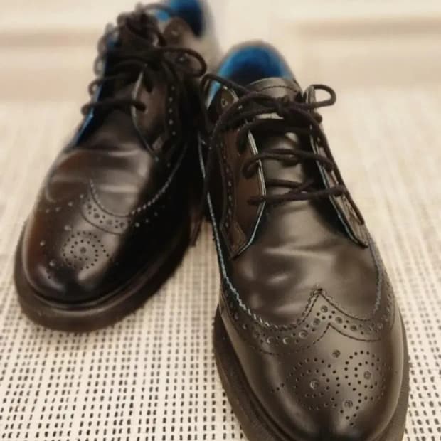 닥터마틴윙팁13619 UK7 260