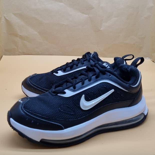 나이키 에어맥스 AP 운동화245 