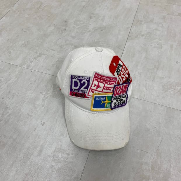 Dsquared2 화이트 스티치 캡