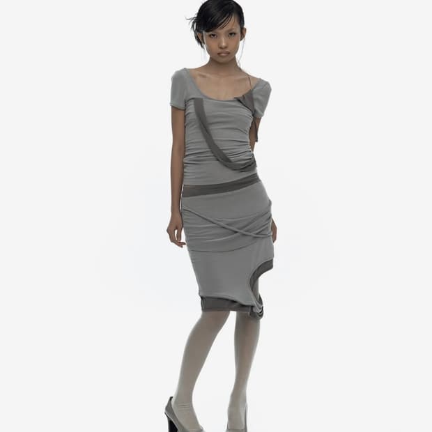 Kashiko 카시코 peek-a-boo top warm grey