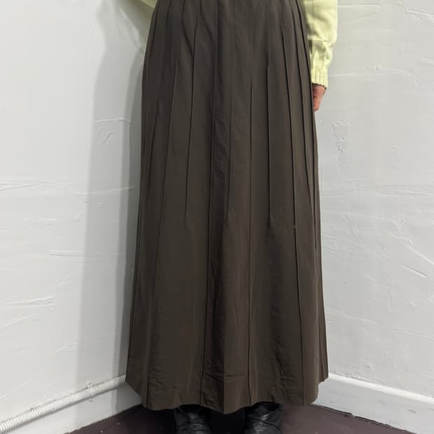 brown pintuck long skirt