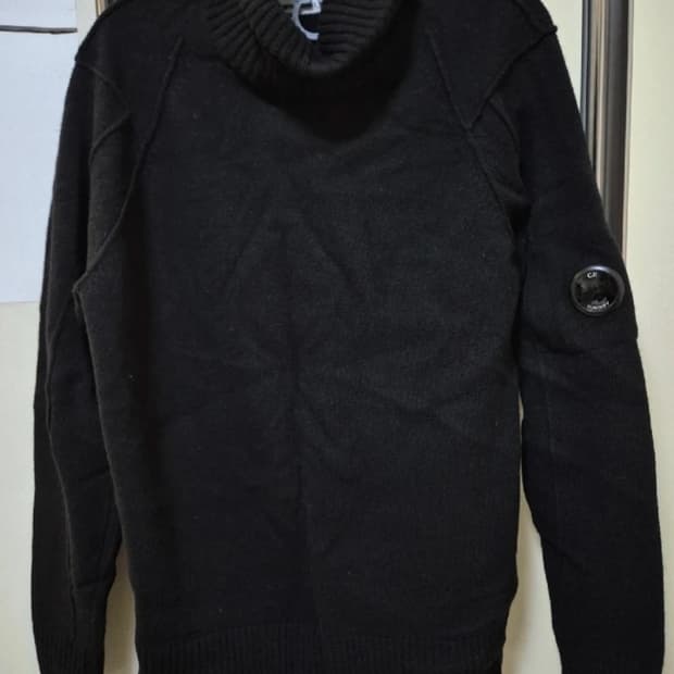 CP컴퍼니 울 터틀넥 니트 블랙