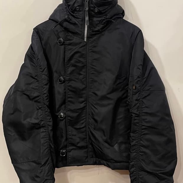 (M,L)알파인더스트리 크롭봄버 구합니다