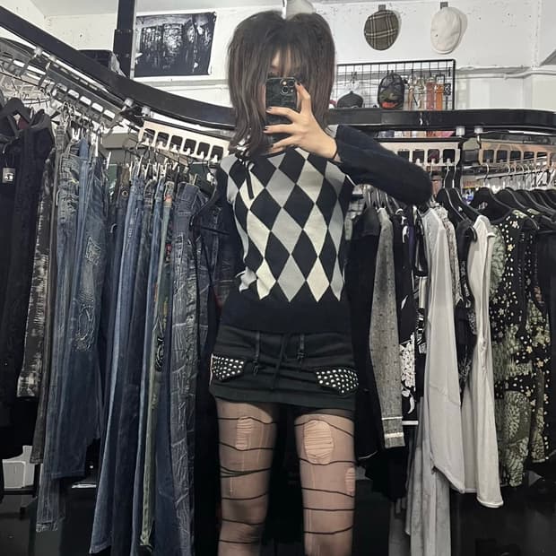 아가일패턴 리본 니트