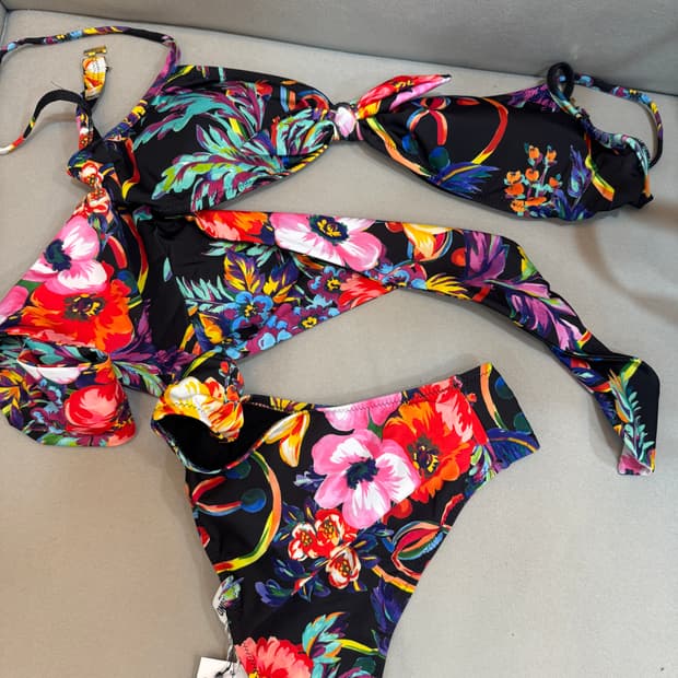 새상품 모스키노 수영복