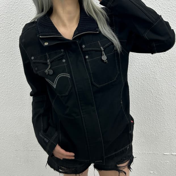 리바이스 센터포켓 스티치 블랙 데님 자켓