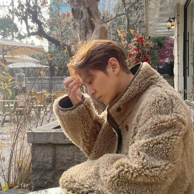 새상품) 르메르 리버서블 시어링 무스탕 자켓 판매 합니다..