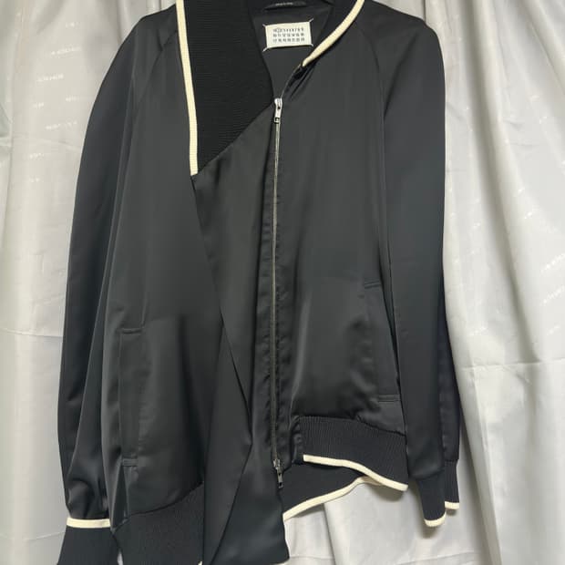 마르지엘라 비대칭 자켓 블랙