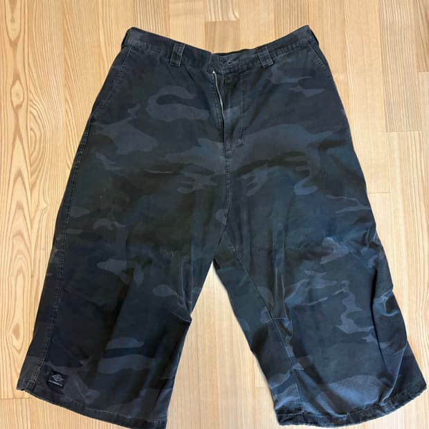 해칭룸 디키즈 카모 쇼츠 4사이즈
