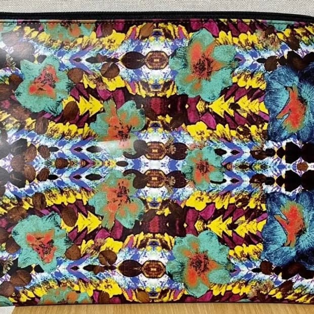 마리몬드 압화 패턴 클러치백 (미사용)