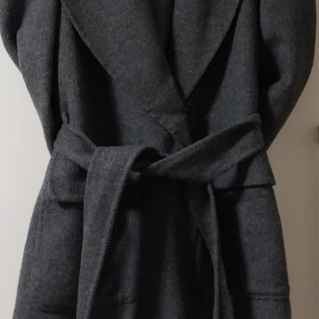 비비안 웨스트우드 레드탭 코트 팔아오