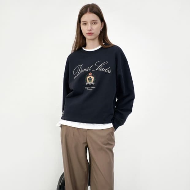던스트 유니섹스 클래식 로고 스웻셔츠 네이비 S