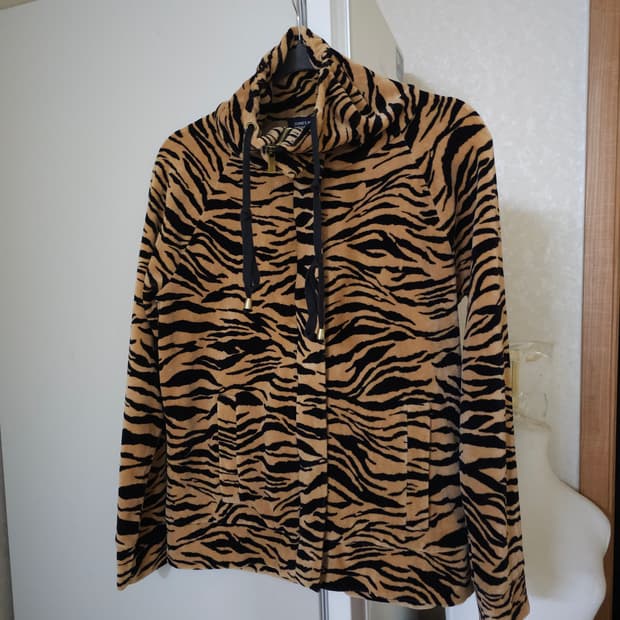 Jones New York 존스뉴욕 호피 벨벳 자켓