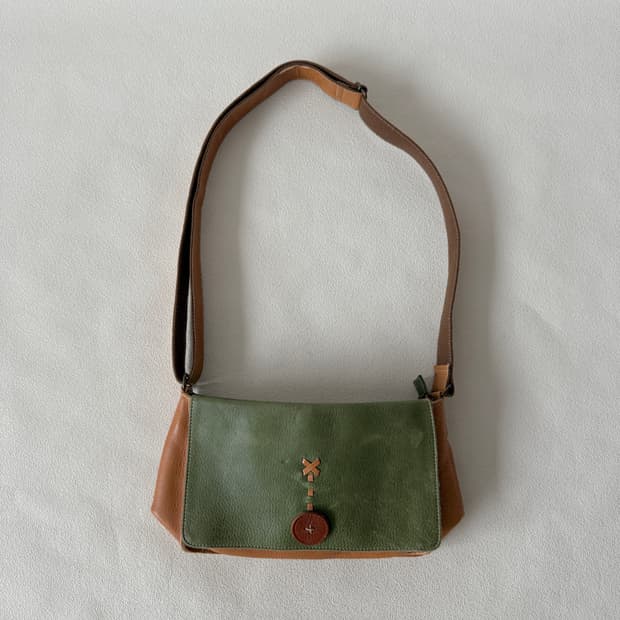 Pre owned 레더 숄더 크로스백