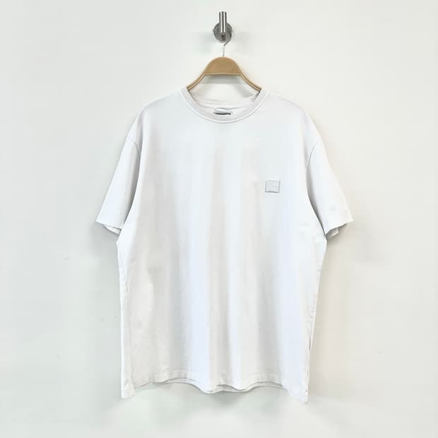 우영미24SS 백로고 반팔 화이트
