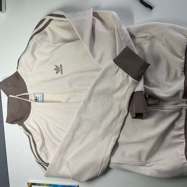 아디다스 베켄바우어 브라운 트랙탑