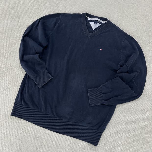 타미힐피거 네이비 V넥 니트 m