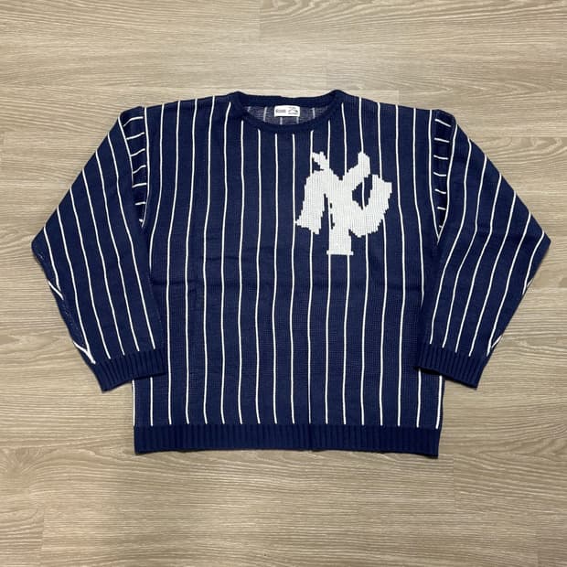 아킴보클럽 NY 스트라이프 니트 스웨터 M