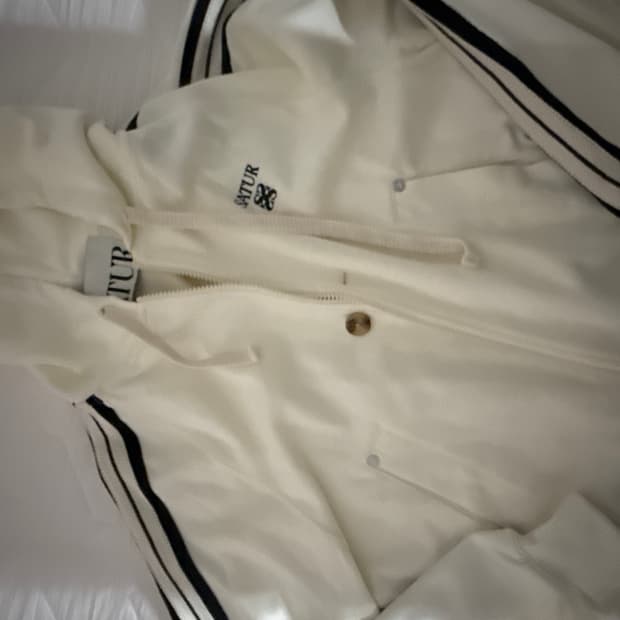 세터 로턴 루즈핏 후드 집업 크림 블랙