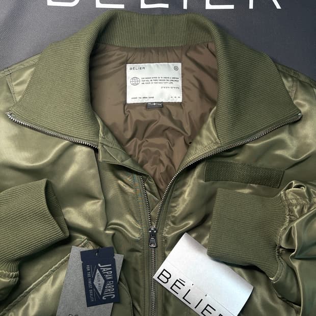 벨리에 랜더 플라이트 자켓 봄버 카키 105 (올품절 정가 판매) 