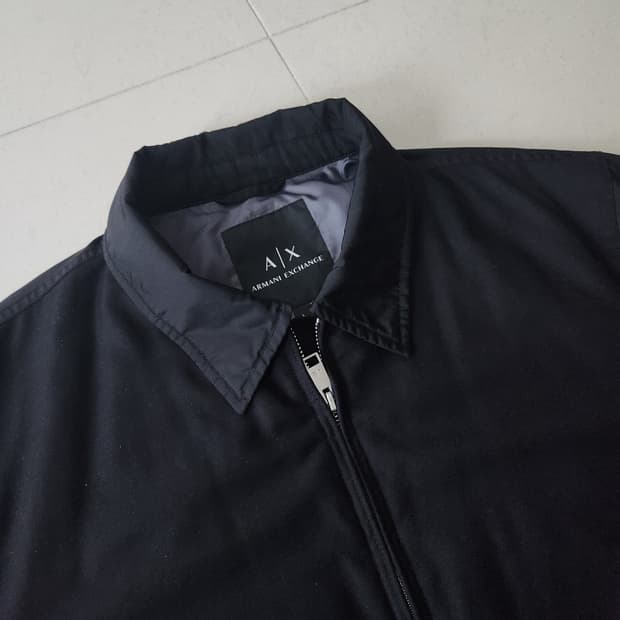 A|X 아르마니 익스체인지 블루종 블랙 자켓